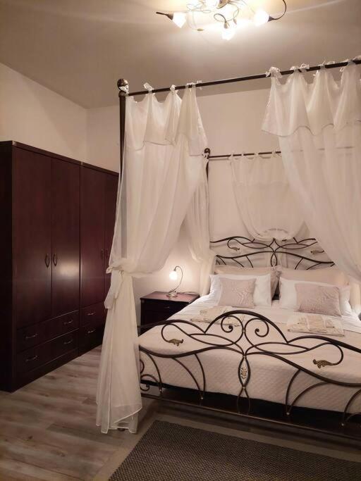 פטיטיריון Cherry'S Apartment מראה חיצוני תמונה